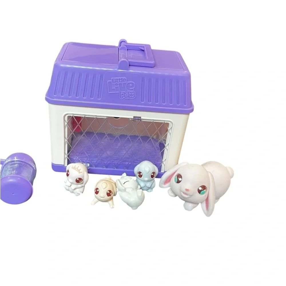 Little Live Pets Mama Bunny Rabbit Surprise mom 4 Babies Hutch Cage water bottle